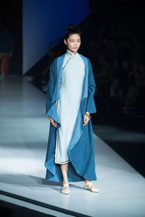 破而后立 2018北服時裝周“屮”字密碼與服飾傳承之美